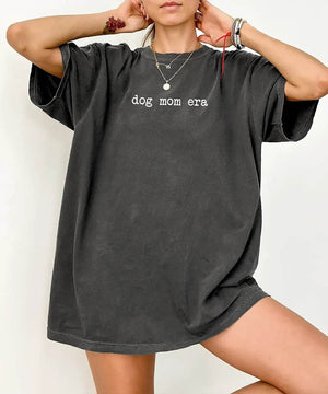 Dog Mom Era Comfort Colors® T-Shirt - Woven Mama