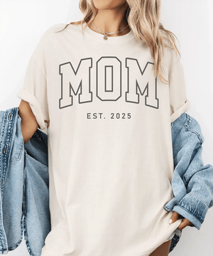 Custom MOM Comfort Colors® T-Shirt – Personalized Year “Est.” Tee - Woven Mama