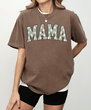 MAMA Comfort Colors® T-Shirt – Daisy Floral Mom Shirt - Woven Mama