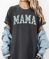 MAMA Comfort Colors® T-Shirt – Daisy Floral Mom Shirt - Woven Mama