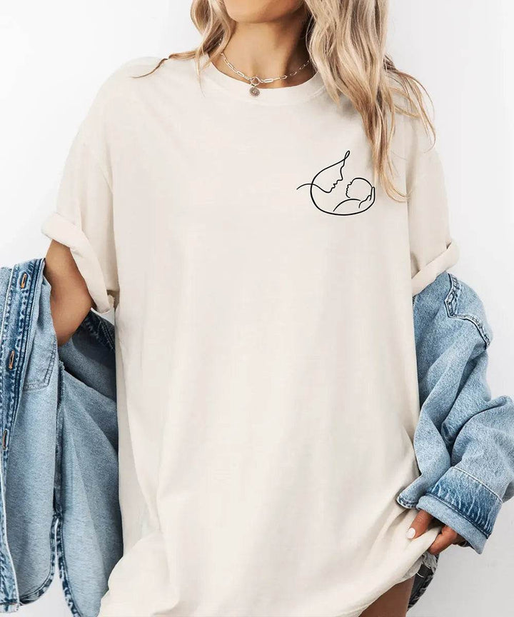 Mama Comfort Colors® T-Shirt – Minimalist Pocket Print Mother & Baby Line Art - Woven Mama